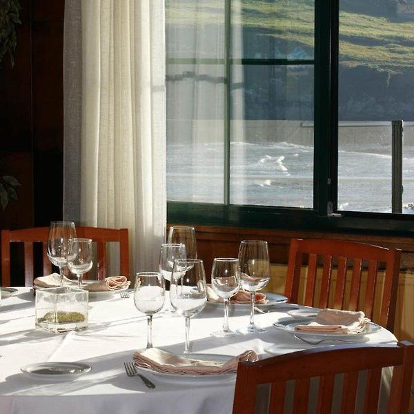 Hotel Roman Castrillon Εξωτερικό φωτογραφία